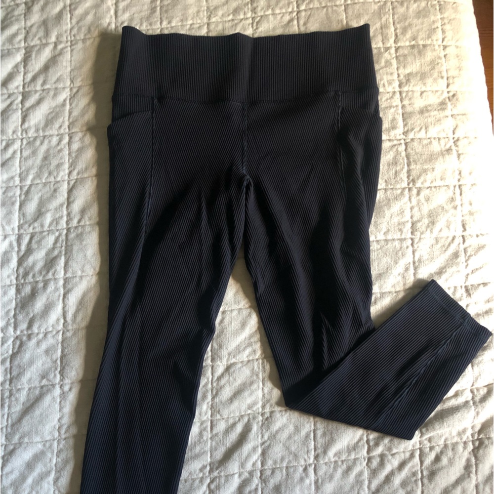 Athleta | Salutation Stash Pocket II Ribbed 7/8 | Size L